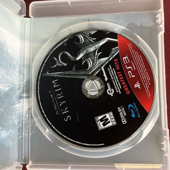 PS3 Skyrim the elder scrolls V - Picture 3 of 3